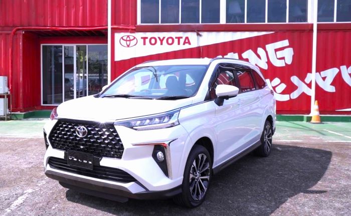 Review All New Toyota Veloz 2022 : Fiturnya Tiada Tanding